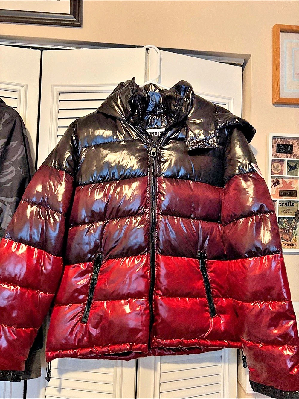 NWT GUESS Color Block Puffer Jacket in Red & Black hood Medium Hot! shiny